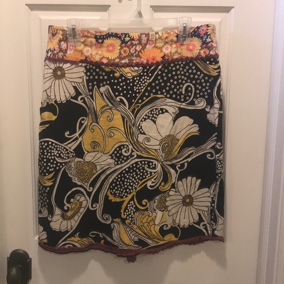 Inner Child Floral Skirt - Picture 2 of 4